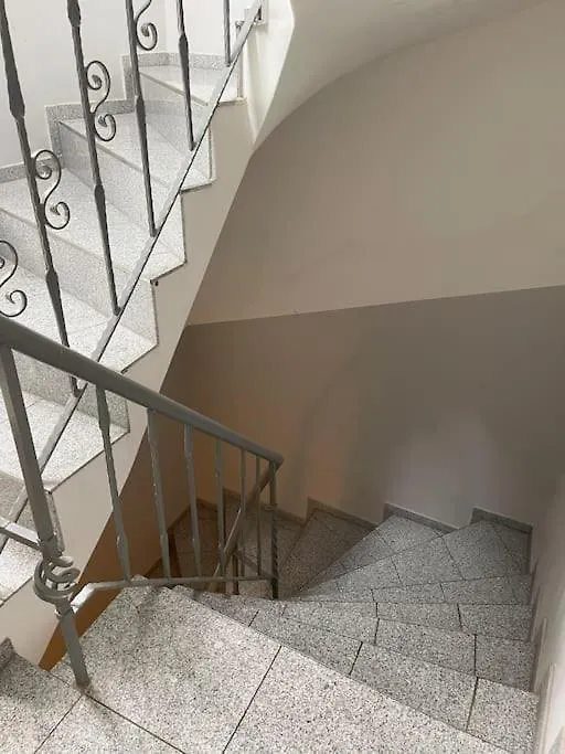 Cozy Studio Apartment In Neusser Street Cologne Germany