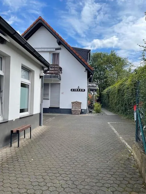 Cozy Studio Apartment In Neusser Street Cologne