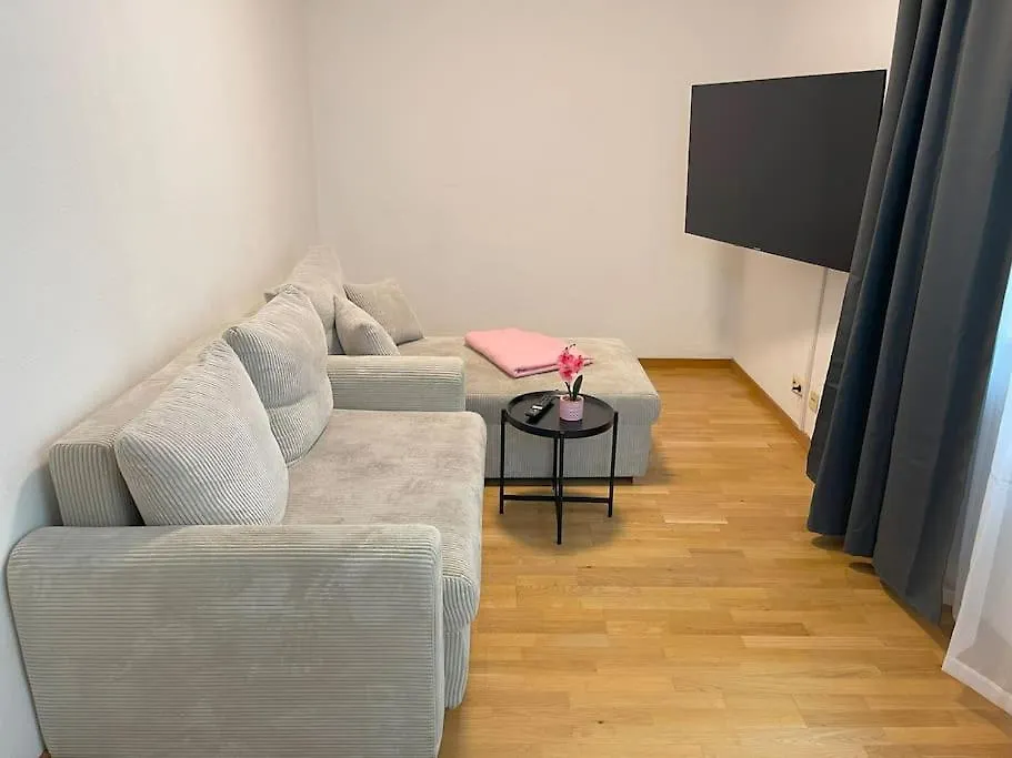 Cozy Studio Apartment In Neusser Street contacts