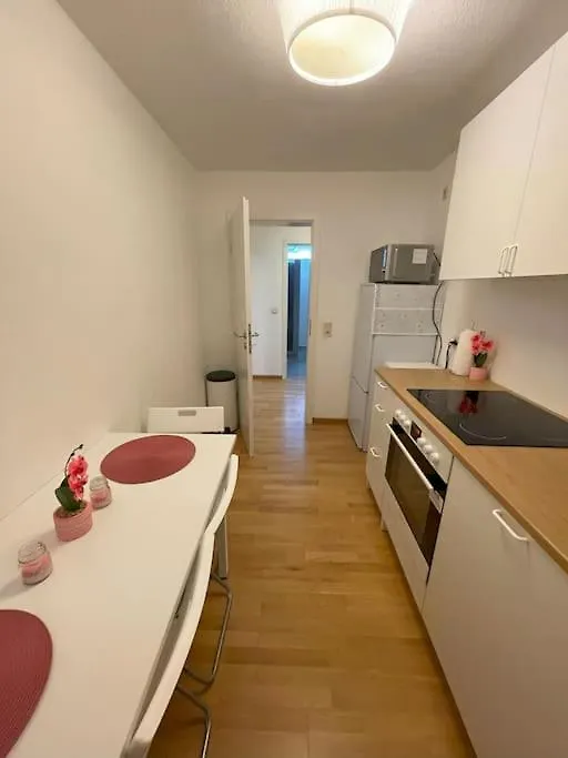 Cozy Studio Apartment In Neusser Street Cologne Germany